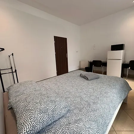 Golebia-plus Lägenhet *