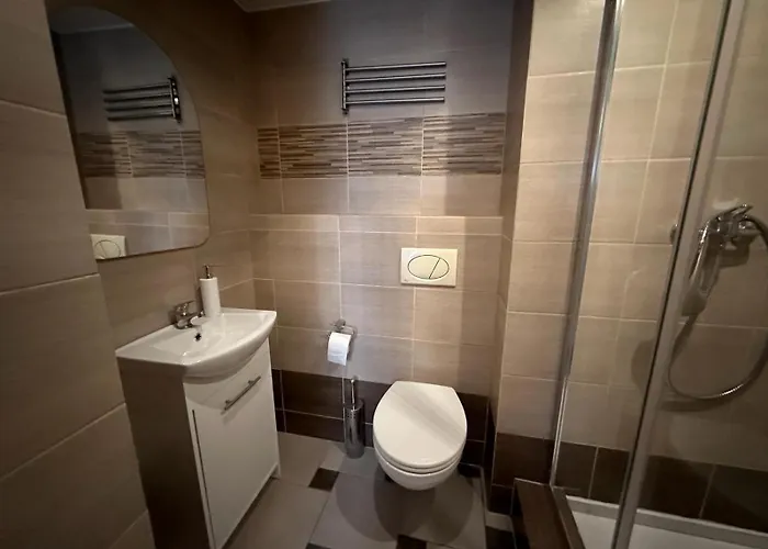 Golebia-plus Lägenhet *